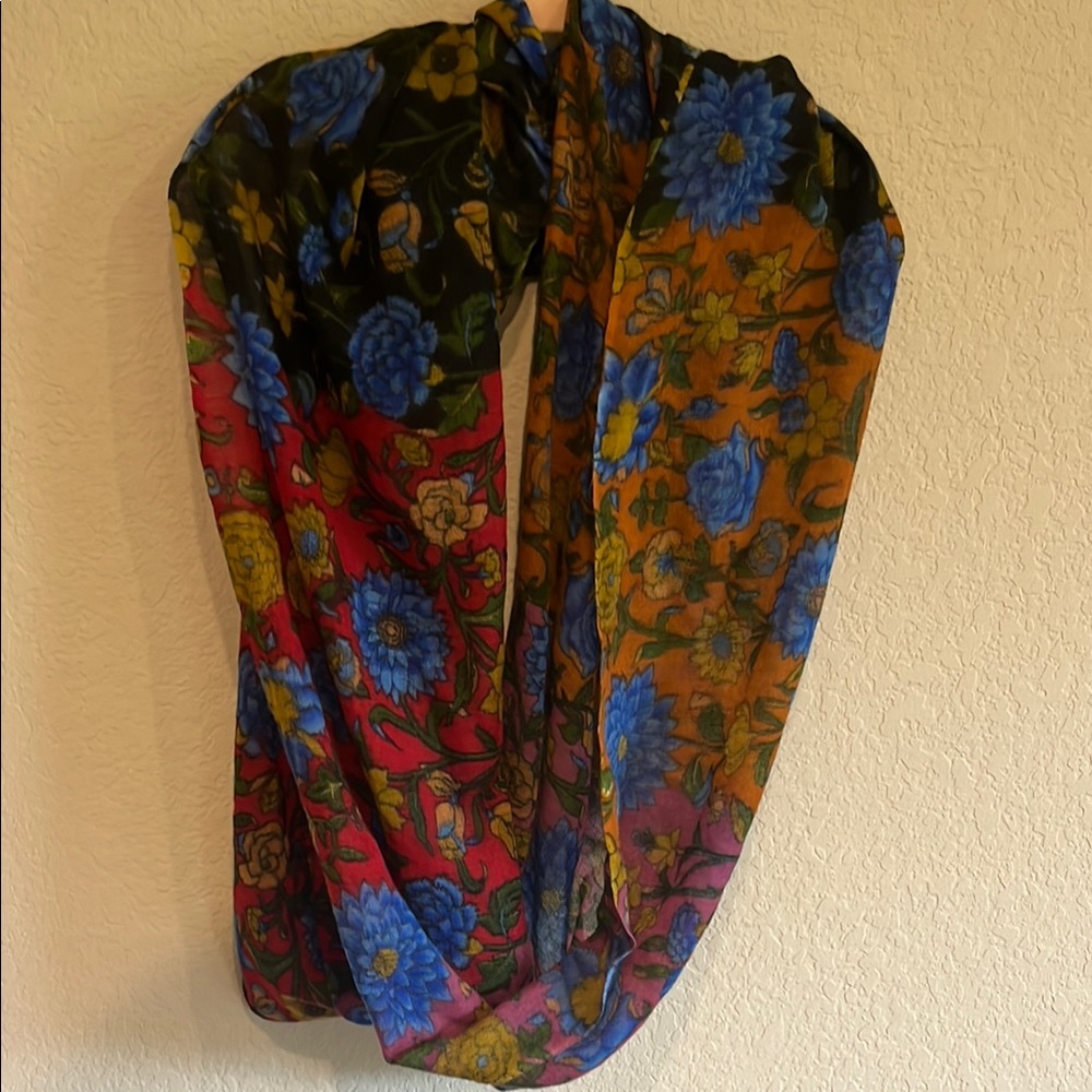 ⭐️EUC Mexican Folklore Infinity Scarf